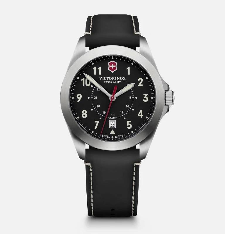 Reloj Victorinox Heritage Quartz Black Dial Leather Strap — vista principal